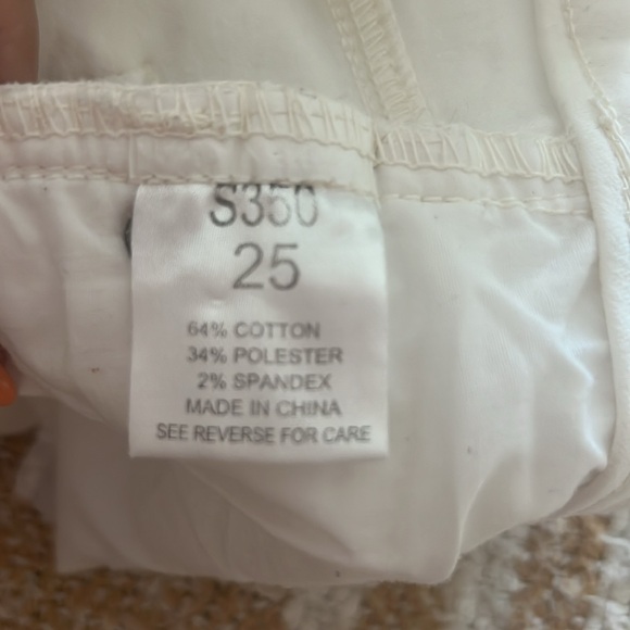 White Ripped Jeans ⭐️4-4-1⭐️ - Picture 9 of 9